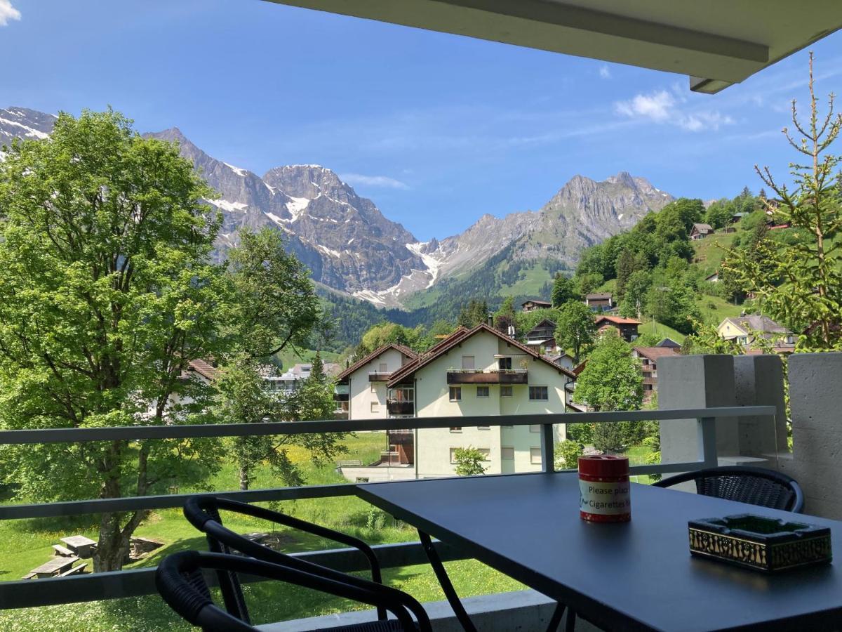 Spirit Apartments - Balkon - Bergsicht - Parkplatz Енгелберг Екстериор снимка